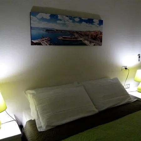 Onlyrooms Ii - Real Old Town 3* Cagliari