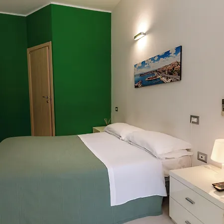 Onlyrooms Ii - Real Old Town 3*