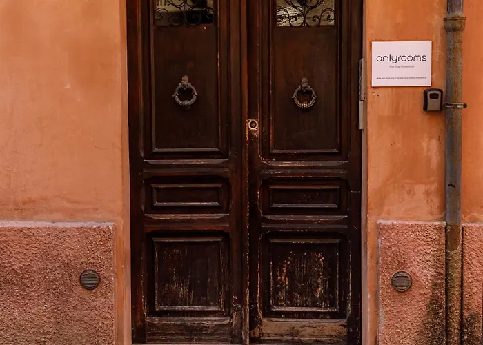 Onlyrooms Ii - Real Old Town